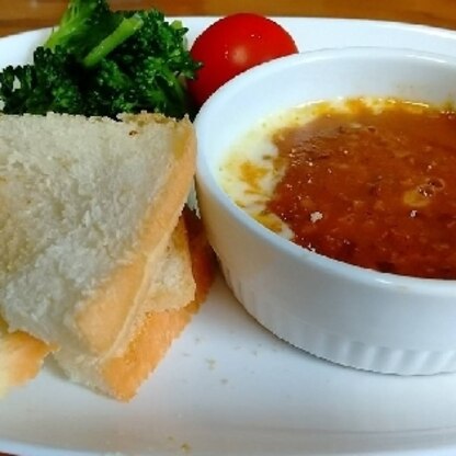 チーズとカレーが合わさって更に美味しくなりますね♪子どもと食べたのでカレー多めにしました☆簡単プレートご飯にみんな大満足！御馳走様でした♡